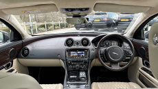 Jaguar XJ 3.0d V6 Portfolio 4dr Auto Diesel Saloon